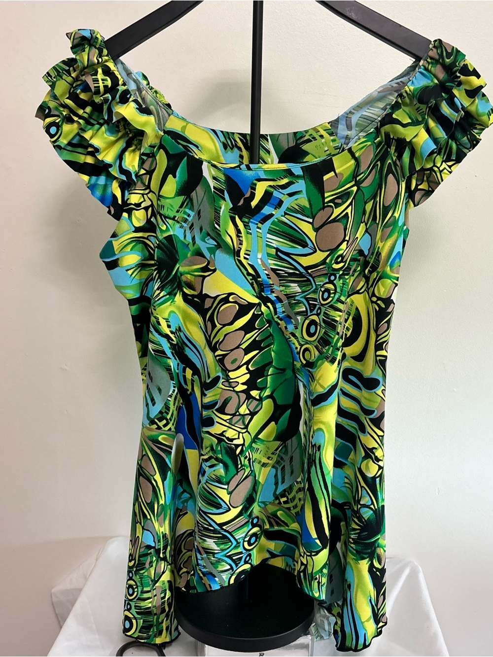 Clientele Vibrant Green Abstract Ruffle-Sleeve Women's Top Size Medium